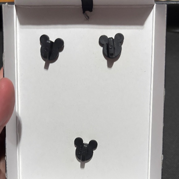 Disney Red and Gold Dinosaur Pin collectible - Picture 5 of 5